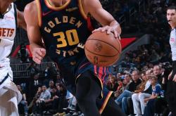 开云体育直播-勇士翻盘独行侠，麦科勒姆制霸全场