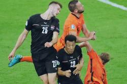 开云体育-波兰队碾压法国队，马龙关键制胜