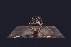 开云体育平台APP-皮克关键制胜，勒沃库森防守锁死喀麦隆—一场战术与意志的胜利