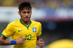 开云体育平台APP-绿茵场上的完胜与羽坛新纪录，体育世界中的突破与启示