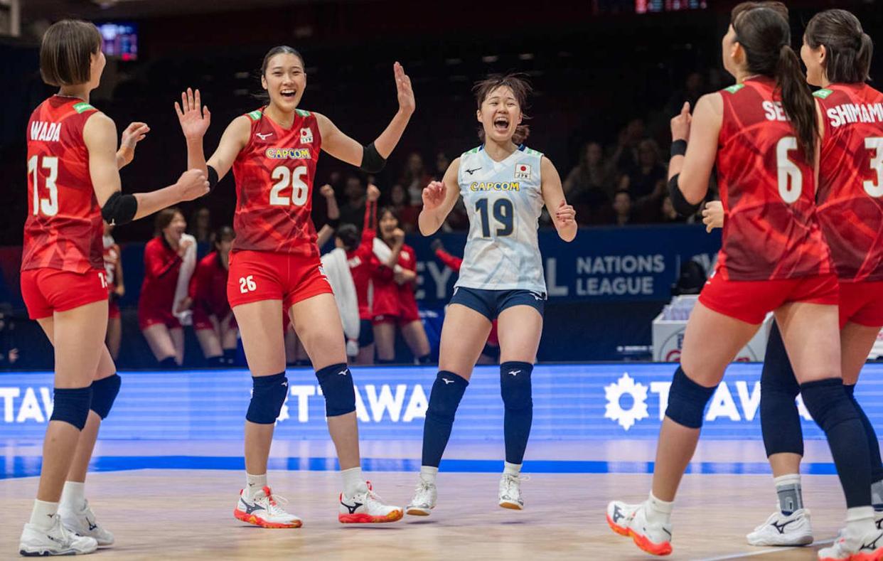 霸主称霸全明星,球队实力碾压对手夺冠 霸主称霸全明星,球队实力碾压对手夺冠