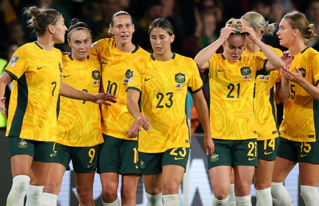 丹麦羽毛球队完胜印尼羽毛球队,马琳完成帽子戏法的简单介绍 丹麦羽毛球队完胜印尼羽毛球队,马琳完成帽子戏法的简单介绍