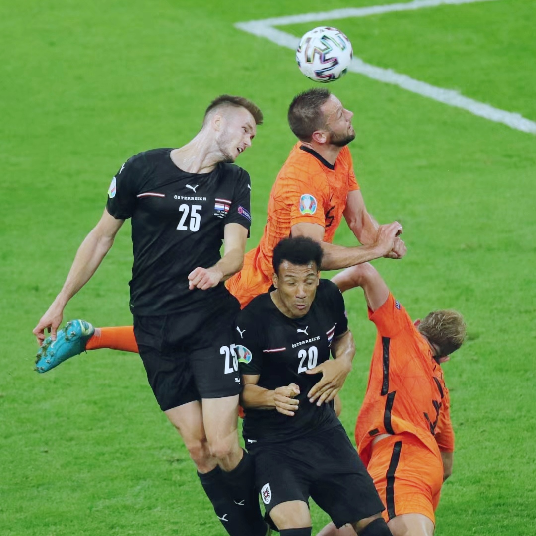 波兰队碾压法国队，马龙关键制胜