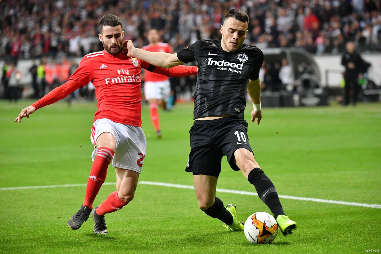 关于法兰克福主场艰难逼和,德甲保级压力山大的信息 关于法兰克福主场艰难逼和,德甲保级压力山大的信息