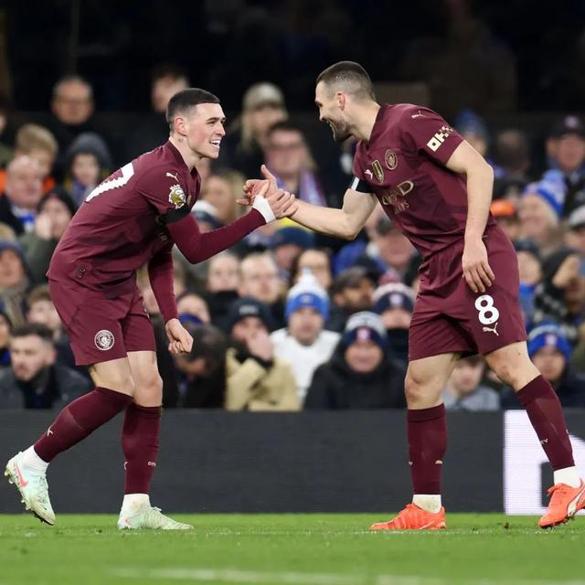 关于曼城豪取五连胜，重回争冠行列的信息