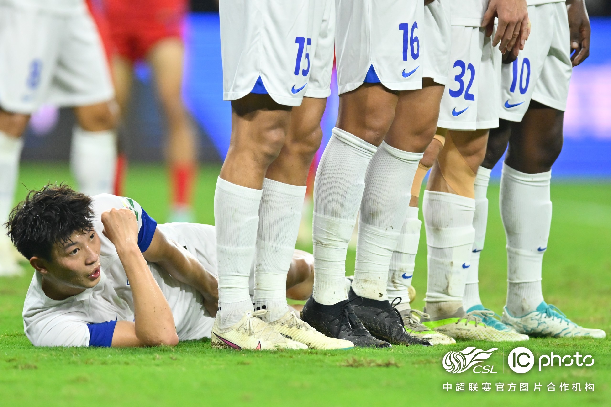 英格兰爆冷中国，科曼送出助攻