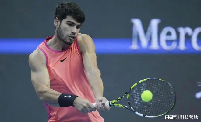 西班牙网球队血洗英国网球队,阿尔卡拉斯打破历史纪录的简单介绍 西班牙网球队血洗英国网球队,阿尔卡拉斯打破历史纪录的简单介绍