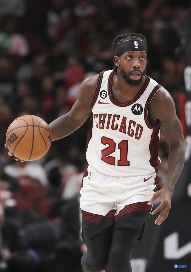 包含澳大利亚男篮完胜热火B队，贝弗利完成帽子戏法的词条