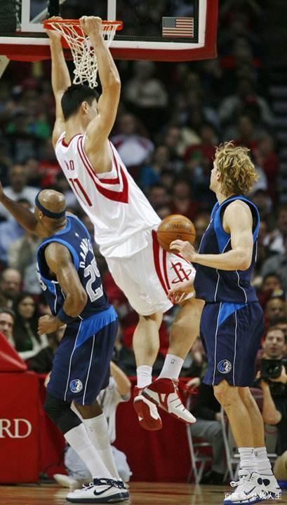 日本队鏖战韩国队，黄鸭组合统治全场的简单介绍