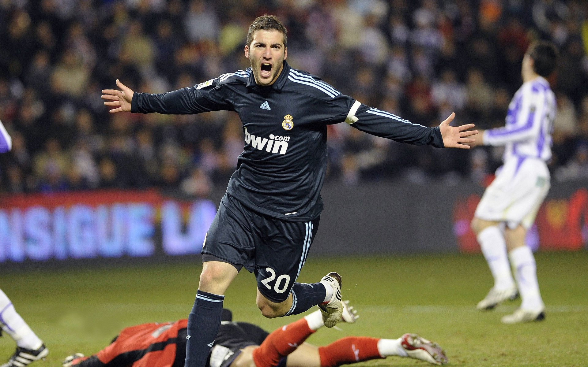 森林狼对阵魔术，小贾伦·杰克逊存在感拉满，攻防两端主宰比赛