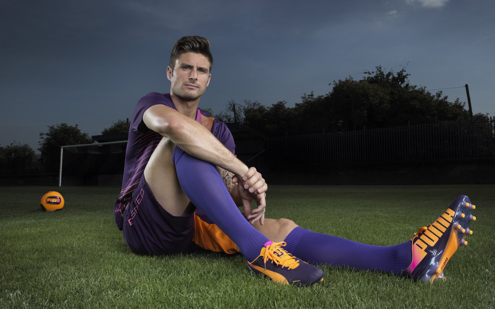 几内亚铁卫阿劳霍状态火热，那不勒斯锋线面临严峻考验